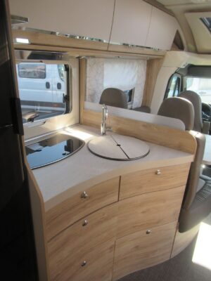 Mercedes Sprinter Eura Mobil p696 profila